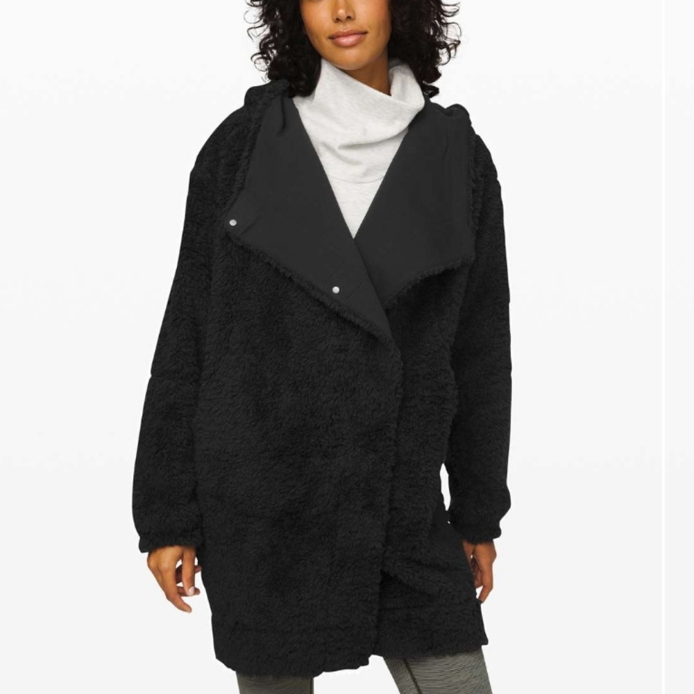 Lululemon Warmth Restore Sherpa Wrap